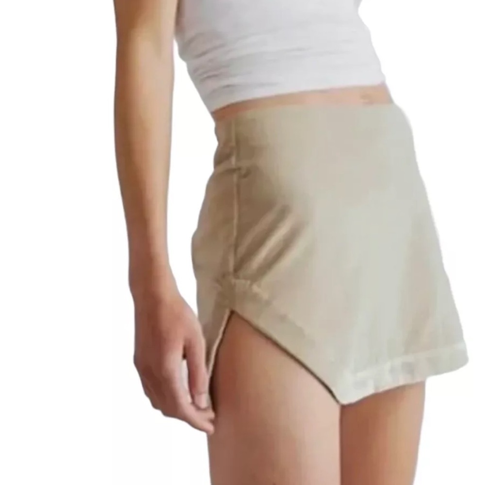 Free People Women's Annalise Velvet Mini Skirt Oat Ivory Size‎ 12